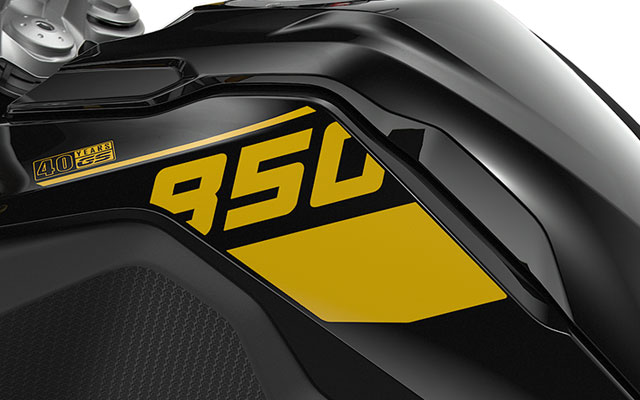 We see the black-yellow colour scheme in three-quarter view.