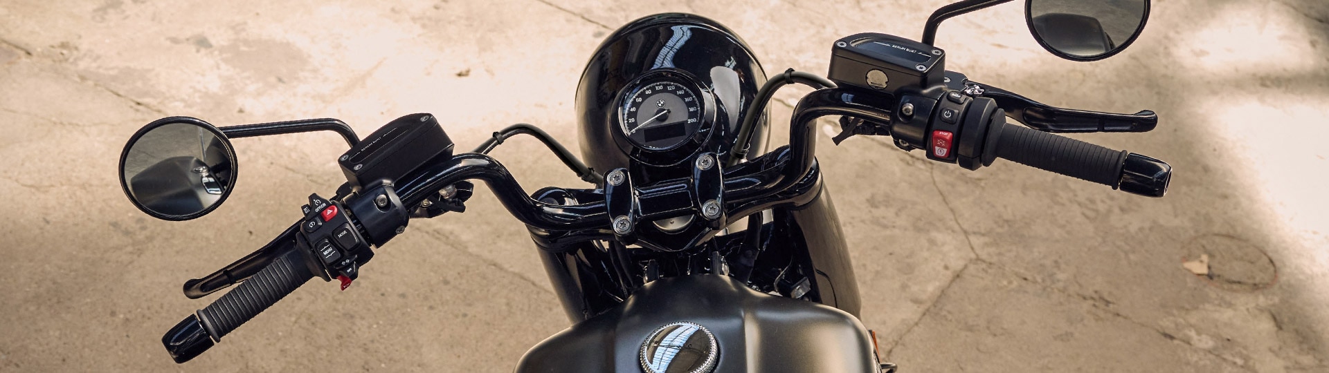 BMW R 18 Roctaneシート BMW R18 ROCTANE シート | バイクパーツ通販 Webike