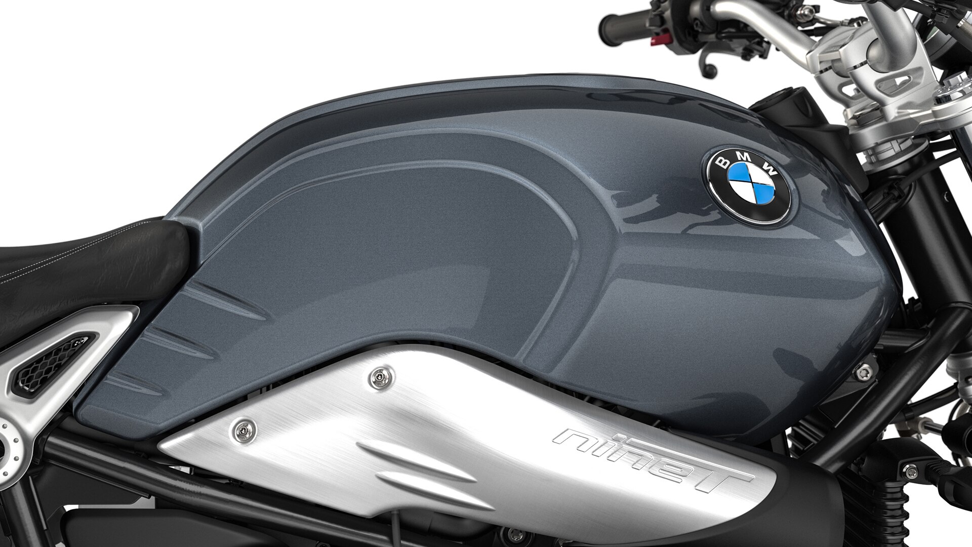 We see the tank of the R nineT Pure.