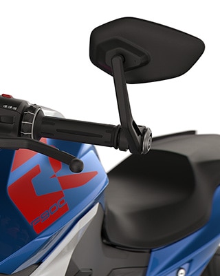 The handlebar end mirrors of the F 900 R from BMW Motorrad