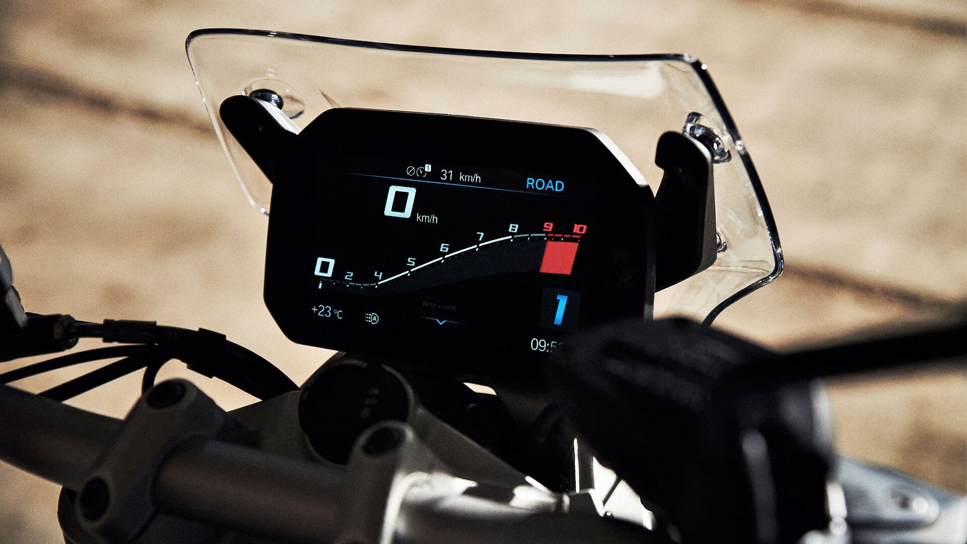 La BMW R 1250 R avec écran TFT et Connectivity