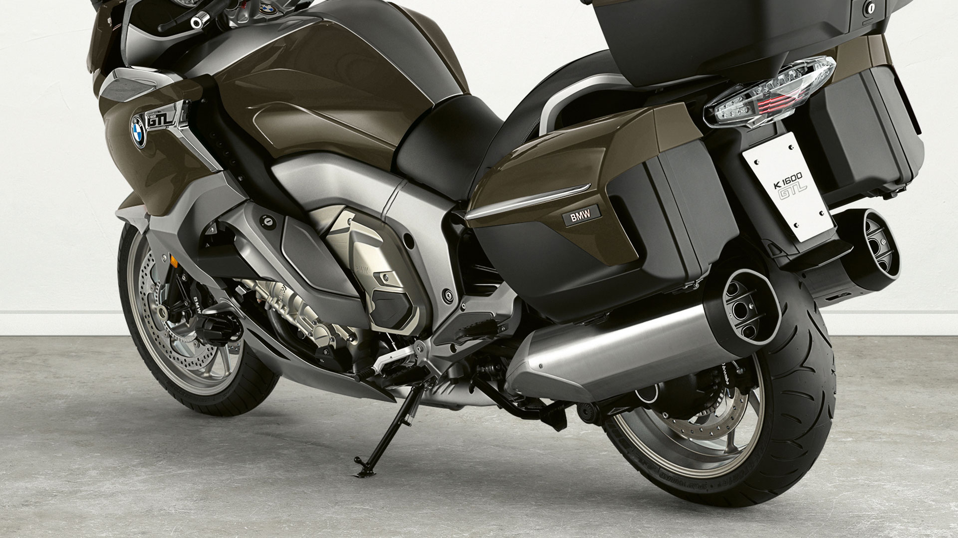 K 1600 GTL second storage compartment